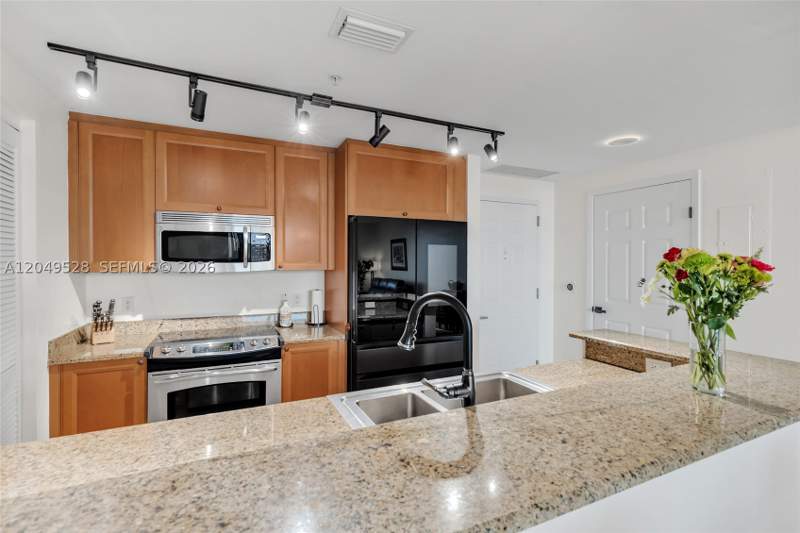 1 bedroom Condominium at 55 Merrick Way 744, 55 Merrick Condo, Coral Gables — photo 5