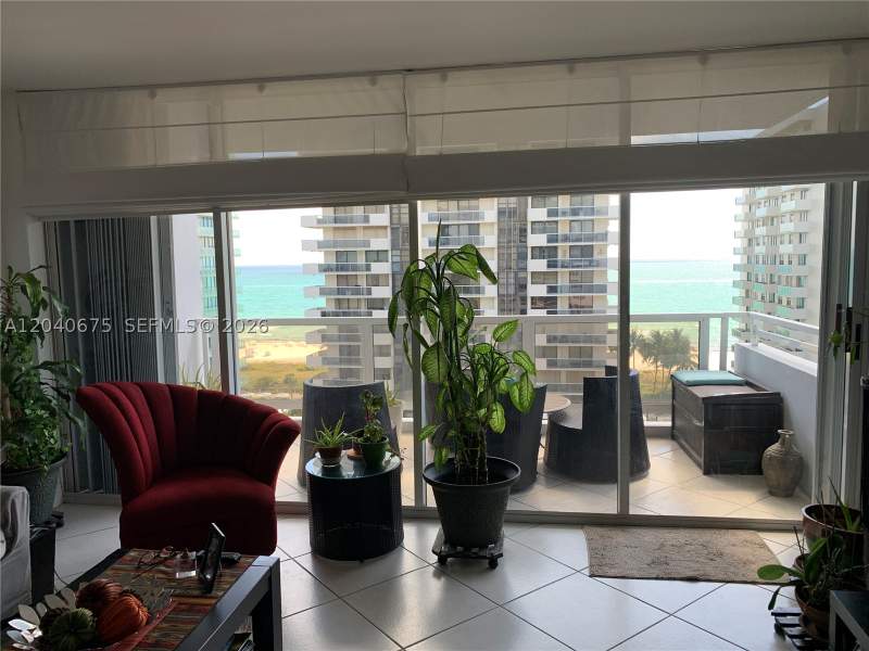 1 bedroom Condominium at 5700 Collins Ave 12N, Seacoast 5700 Condo, Miami Beach — photo 2