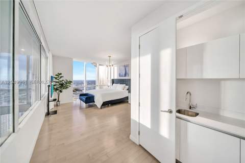 851 NE 1st Avenue Penthouse 4612, Miami FL - photo 16 of 31