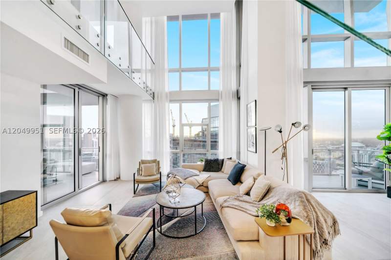 4 bedroom Condominium at 851 NE 1st Avenue Penthouse 4612, Paramount Miami Worldcen, Miami — photo 3