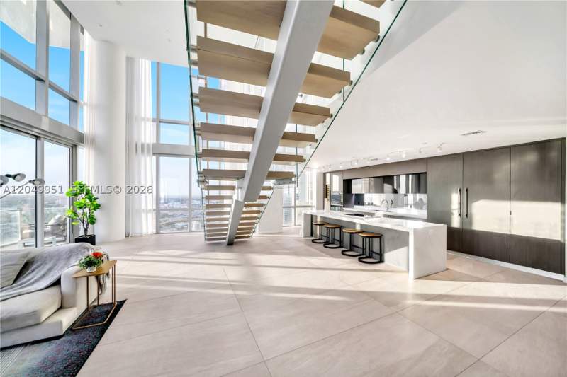 4 bedroom Condominium at 851 NE 1st Avenue Penthouse 4612, Paramount Miami Worldcen, Miami — photo 5