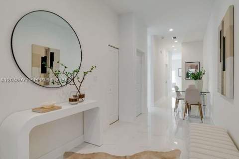 2936 NW 27th St 2936, Miami FL - photo 10 of 12