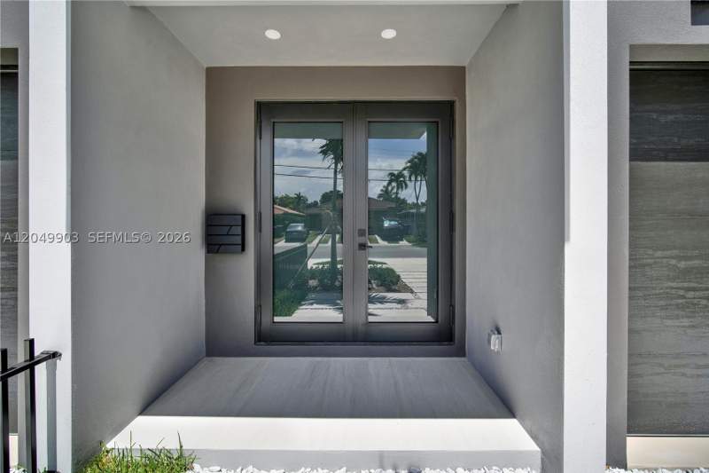 3 bedroom Condominium at 2889 SW 35th Ave 2889, Overbrook Park, Miami — photo 3