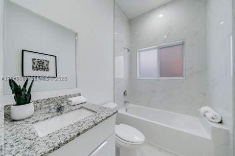 2938 NW 27th St 2938, Miami FL - photo 6 of 13