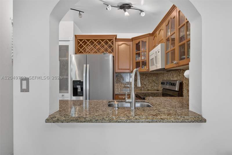 2 bedroom Condominium at 14929 SW 104th St 21-14, Heron At The Hammocks Two, Miami — photo 4