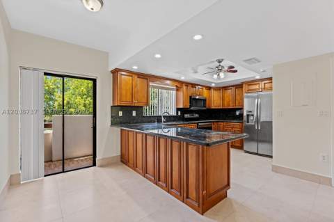 2525 NE 135th St, North Miami FL - photo 19 of 43