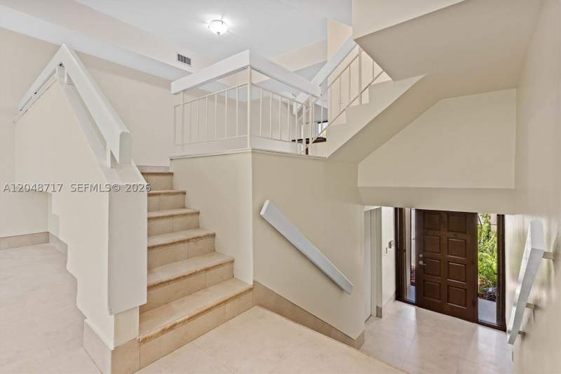 2 bedroom Townhouse at 2525 NE 135th St, Casa Bella Villas, North Miami — photo 5