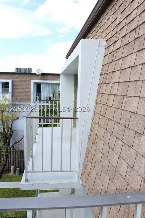 9611 SW 77th Ave 306A, Miami FL - photo 22 of 23