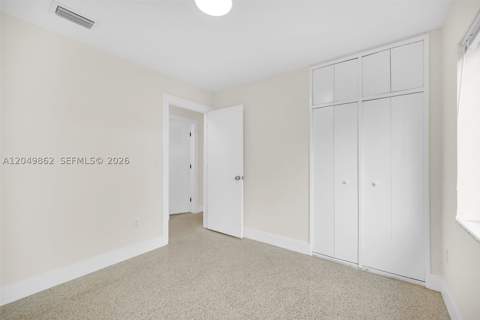 1380 W 60th Ter, Hialeah FL - photo 14 of 59