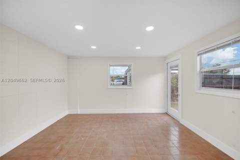 1380 W 60th Ter, Hialeah FL - photo 20 of 59
