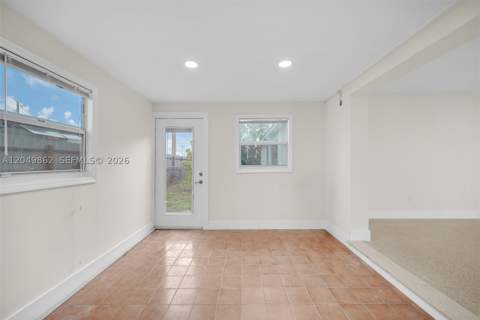 1380 W 60th Ter, Hialeah FL - photo 21 of 59