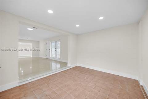 1380 W 60th Ter, Hialeah FL - photo 22 of 59