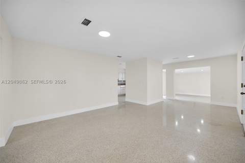 1380 W 60th Ter, Hialeah FL - photo 23 of 59