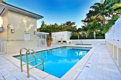 3540 Main Hwy 204, Miami FL - photo 9 of 9