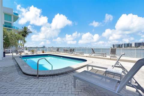 2016 Bay Dr 808, Miami Beach FL - photo 21 of 32