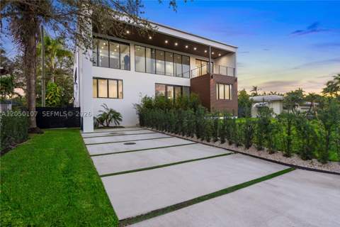 1276 NE 93rd St, Miami Shores FL - photo 12 of 90
