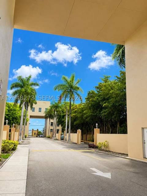 7420 W 20th Ave 335, Hialeah FL - photo 14 of 16