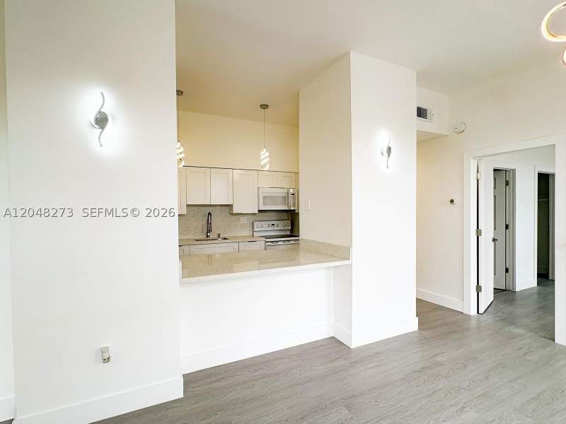 2 bedroom Condominium at 7420 W 20th Ave 335, Royal Palms Condo, Hialeah — photo 2