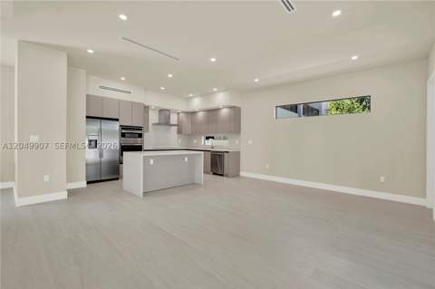 3437 SW 29th St 3437, Miami FL - photo 8 of 46