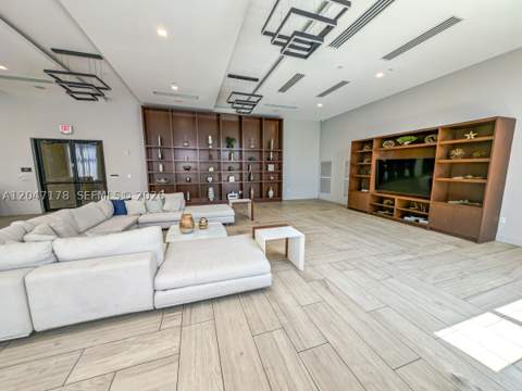 8045 NW 104th Ave 32, Doral FL - photo 24 of 35