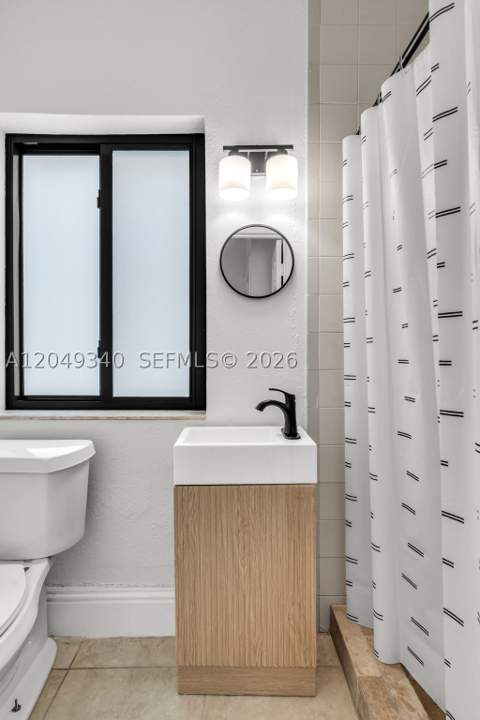 944 SW 10th Avenue, Miami FL - photo 13 of 38