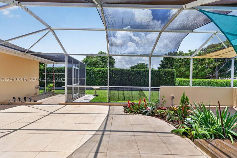 3 bedroom SingleFamilyResidence at 16430 SW 107th Ct, El Alamo Sub, Miami — photo 5