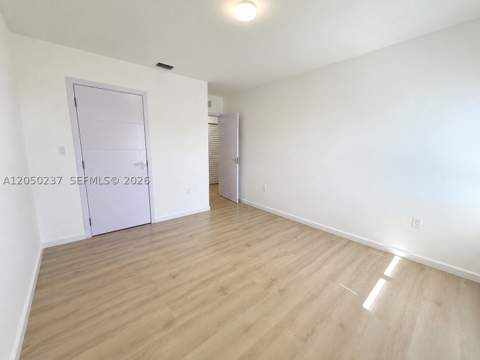 552 NW 7th St 6, Florida City FL - photo 15 of 24