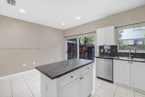 2943 SE 15th Ter, Homestead FL - photo 13 of 27