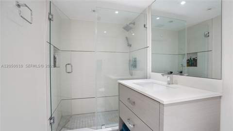 4301 Collins Ave 403, Miami Beach FL - photo 6 of 16