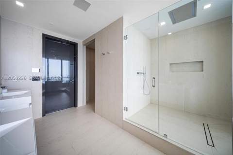 3131 NE 7th Ave Ph5001, Miami FL - photo 13 of 130