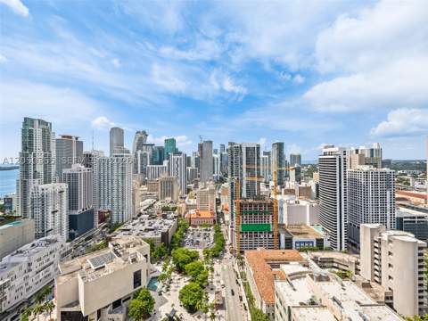 121 NE 5th St 3704, Miami FL - photo 13 of 58