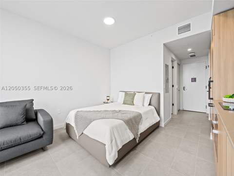 121 NE 5th St 3704, Miami FL - photo 9 of 58