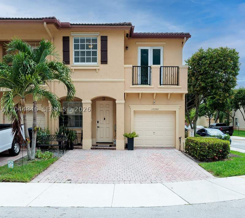 3 bedroom Townhouse at 12990 SW 133rd Ter, Courts At Tuscany West, Miami — photo 2