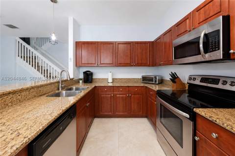 12990 SW 133rd Ter, Miami FL - photo 9 of 30