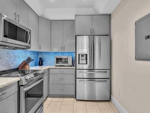 2901 S Bayshore Dr 1G, Miami FL - photo 10 of 40