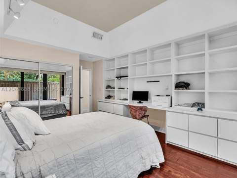 2901 S Bayshore Dr 1G, Miami FL - photo 16 of 40