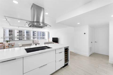 11 Island Ave 1009, Miami Beach FL - photo 6 of 16