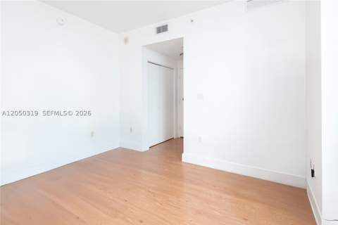 90 SW 3rd St 2113, Miami FL - photo 13 of 36