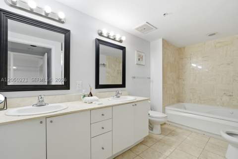 17375 Collins Ave 1506, Sunny Isles Beach FL - photo 20 of 39