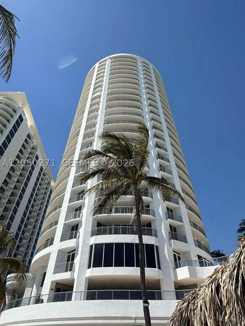 17375 Collins Ave 1506, Sunny Isles Beach FL - photo 6 of 39