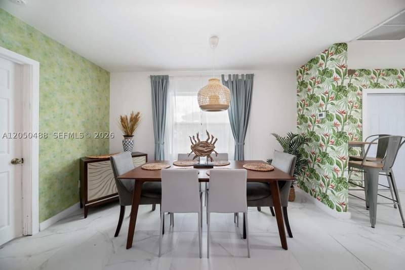 4 bedroom SingleFamilyResidence at 810 NW 21st Ct, Nelsen Park, Miami — photo 4