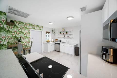 810 NW 21st Ct, Miami FL - photo 7 of 21