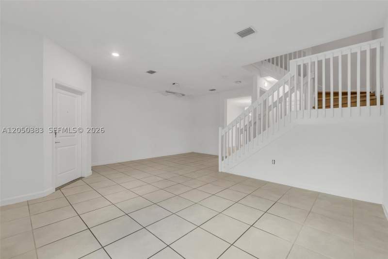 3 bedroom Villa at 582 NE 207th St, Via Ventura Neighborhood, Miami — photo 4