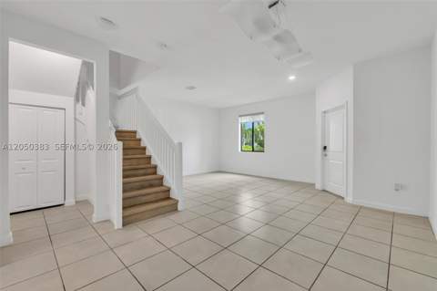 582 NE 207th St, Miami FL - photo 6 of 30