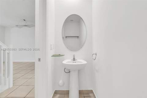 582 NE 207th St, Miami FL - photo 9 of 30