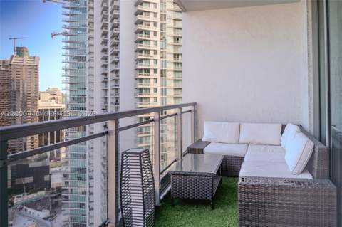 90 SW 3rd St 3703, Miami FL - photo 12 of 34
