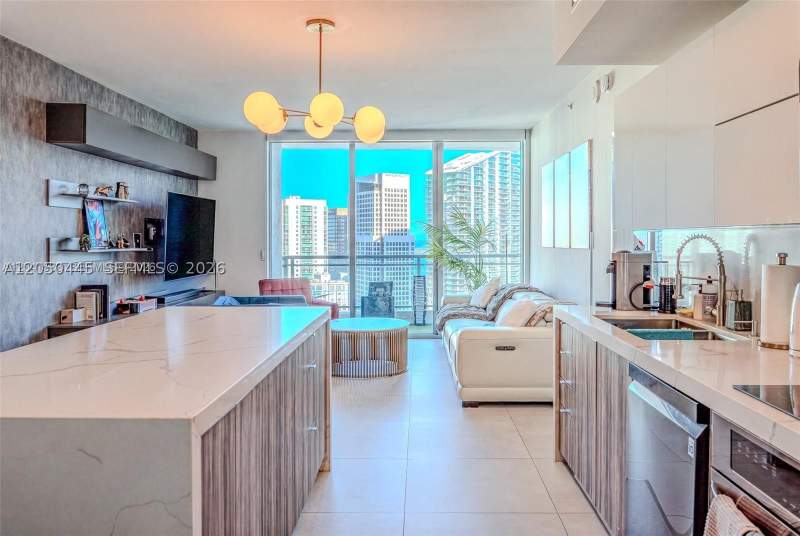 2 bedroom Condominium at 90 SW 3rd St 3703, Ivy Condo, Miami — photo 2