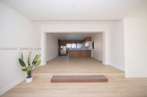 15411 NE 10th Ave, North Miami Beach FL - photo 9 of 18