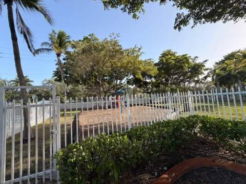 10031 SW 223rd Terrace, Cutler Bay FL - photo 17 of 20