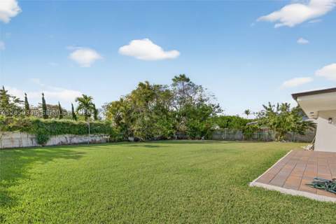 8024 SW 91st Ave, Miami FL - photo 16 of 23